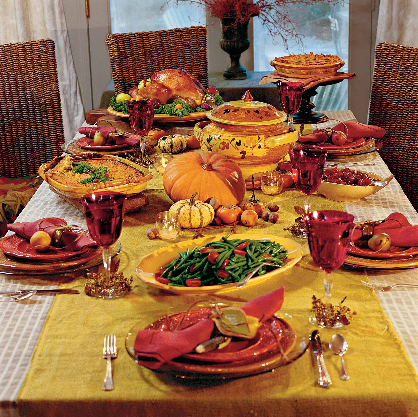 http://www.missyusa.com/mainpage/ImageServer/upload/life31/Thanksgiving-11-4.jpg